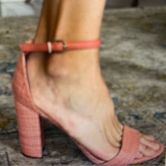 BN Sam Edelman Yaro Perla Block Textured Heel Sandal Various - Picture 11 of 15